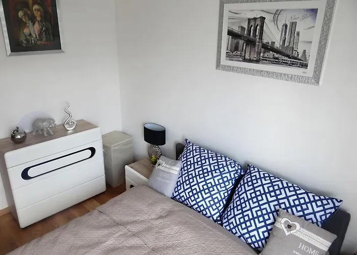 Beautiful Centre Apartment *